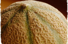 How to choose a ripe cantaloupe + 3 delicious melon recipes.