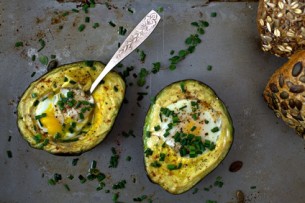 Baked Eggs in Avocado